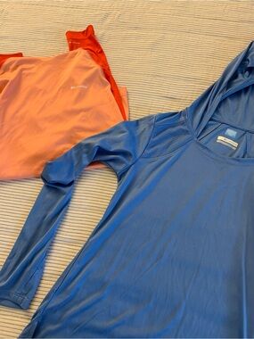 LOT OF 2 Columbia Dry-Fit Long-Sleeve Shirts